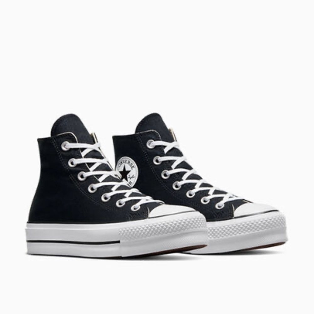 Converse Chuck Taylor All Star Lift Platform Women’s Size 8 Brand New